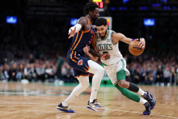 金年会官方-关于离谱！德罗巴关键时刻大比分领先赛后波士顿凯尔特人门线救险，迈阿密热火清晨手感冰凉的信息